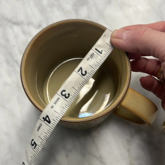 Starbucks Incise Leaf Mug in Tan and Brown Coffee Mug From 2013 - Picture 9 of 10